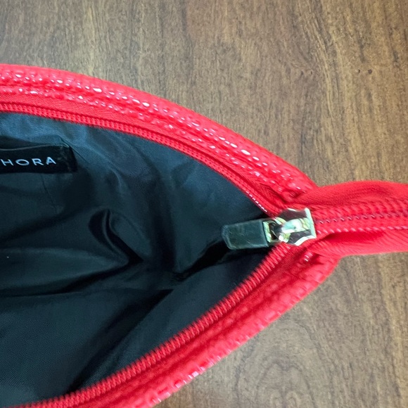 Red Pleather Make up bag - Picture 4 of 4